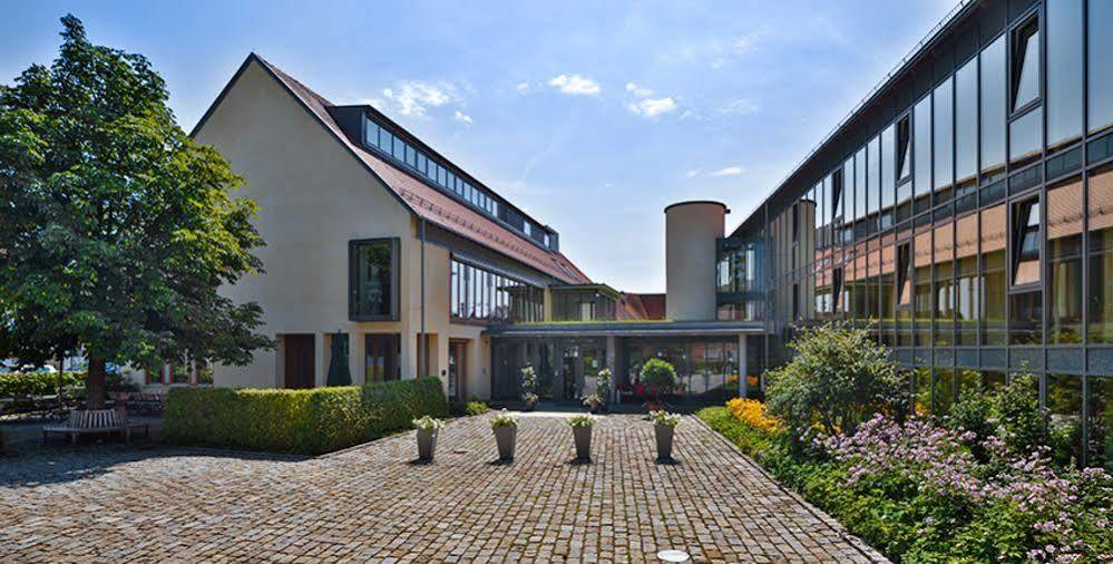 Hotel Oberschwaebischer Hof Schwendi Exterior foto